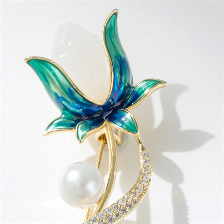 Buddha Stones Broszka z perłowym kwiatem magnolii i miedzianym optymizmem - image 2