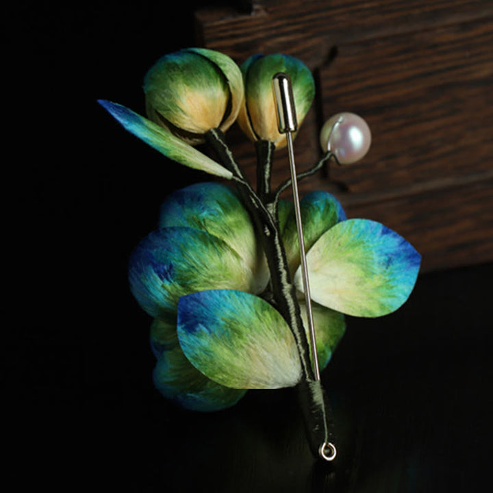 Buddha Stones Ręcznie robiona broszka ochronna z jedwabiu i aksamitu z kamelią - image 11