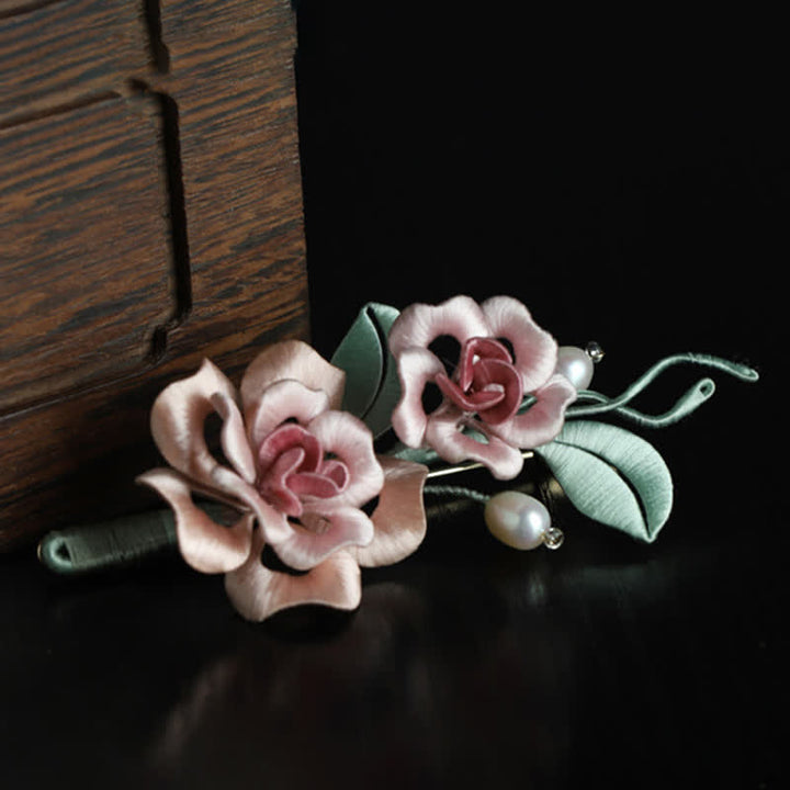 Buddha Stones Ręcznie wykonana broszka z jedwabiu z podwójnym kwiatem róży, błogosławieństwem i harmonią - image 2