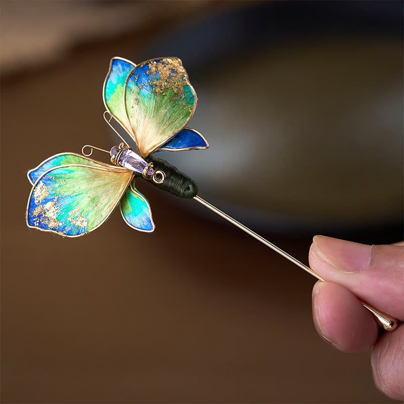 Buddha Stones Ręcznie wykonana broszka z jedwabiu w kolorze niebieskim i zielonym z motywem motyla w formie aksamitnego kwiatu - image 2