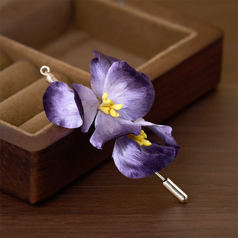 Buddha Stones Ręcznie wykonana broszka z jedwabnego aksamitu w kolorze jasnofioletowym z kwiatem irysa - image 1