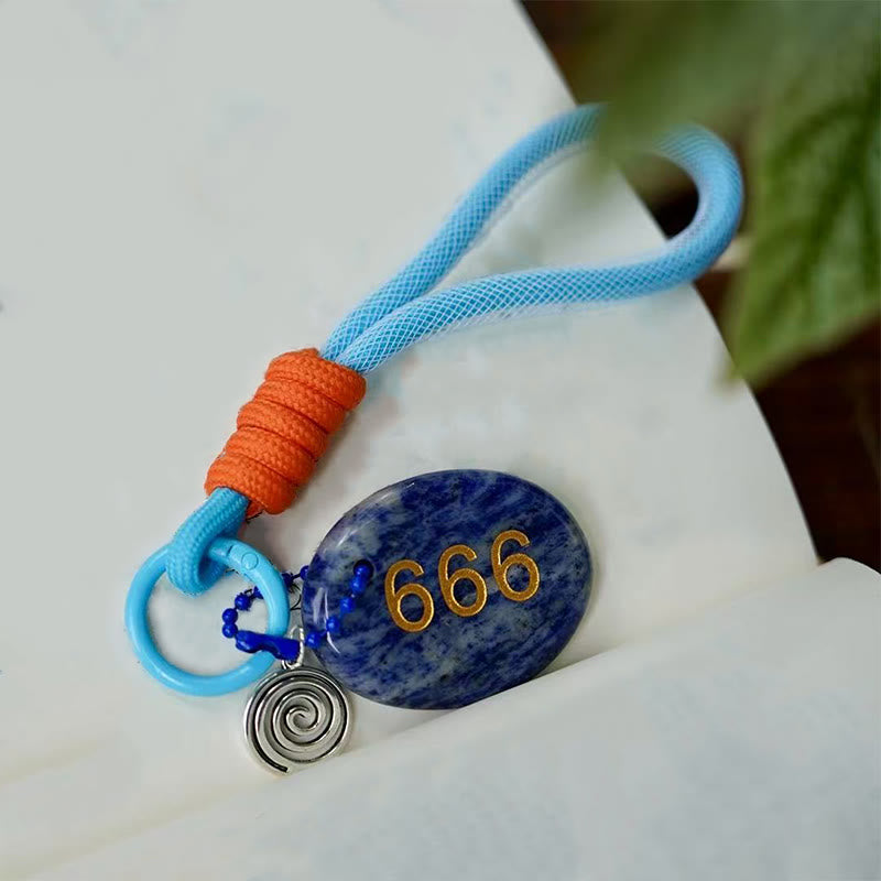 Buddha Stones Brelok do kluczy z naturalnym sodalitem i numerem anioła 666, wiszący na ścianie - Sodalit - image 0
