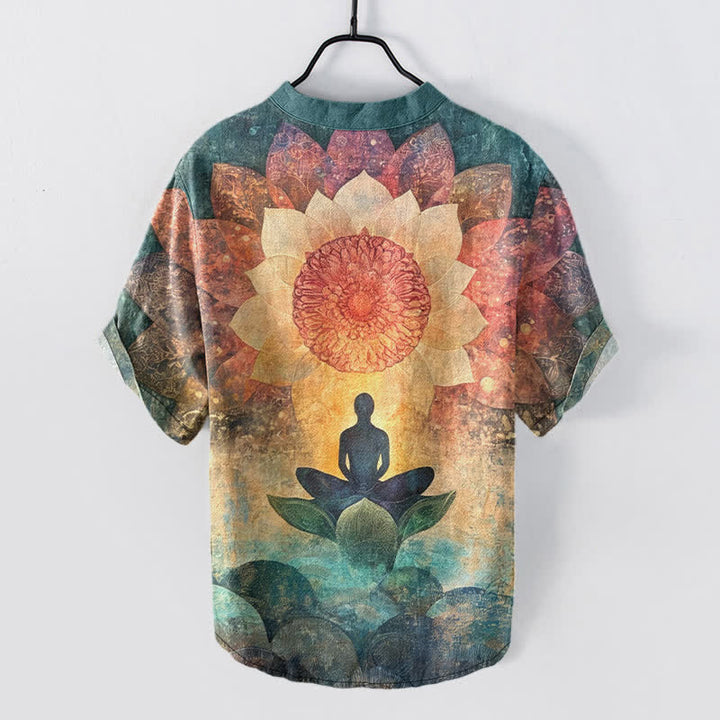 Buddha Stones Koszula męska z krótkim rękawem i półguzikiem z bawełny z motywem medytującej figury lotosu - image 8