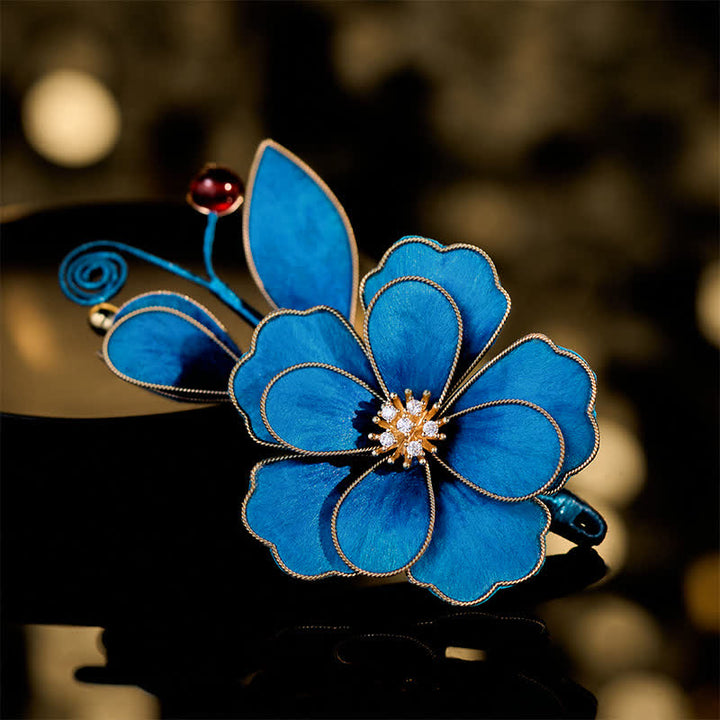 Buddha Stones Ręcznie wykonana broszka z jedwabnego aksamitu w kolorze jasnoniebieskim - Jasnoniebieski kwiat około 7,5*6 cm - image 0