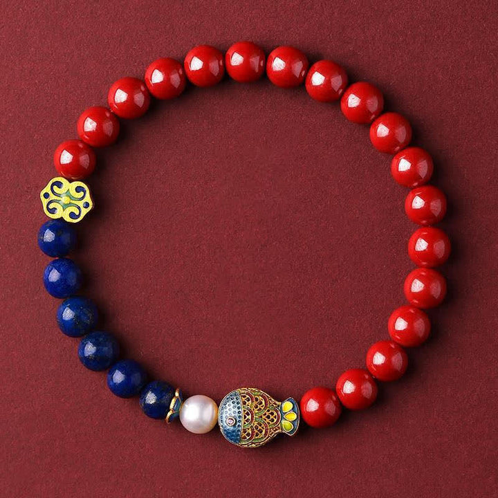 Buddha Stones Bransoletka z koralików z motywem błogosławieństwa i zawieszką w kształcie chmurki z rybką koi i lapis lazuli w kolorze cynobru - Cynober cesarski (obwód nadgarstka 14-15 cm) - image 8