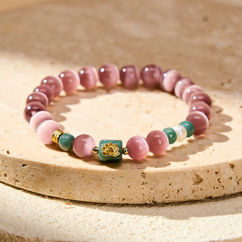 Buddha Stones Bransoletka oświecenia z fioletowym symbolem lotosu w kształcie kociego oka - Fioletowe kocie oko (obwód nadgarstka 15–16 cm) - image 0