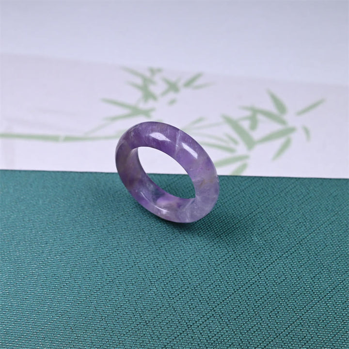 Buddha Stones Pierścień z naturalnym ametystem, symbolizujący świadomość duchową - Naturalny ametyst (kolor może się różnić) - 22 mm - image 0