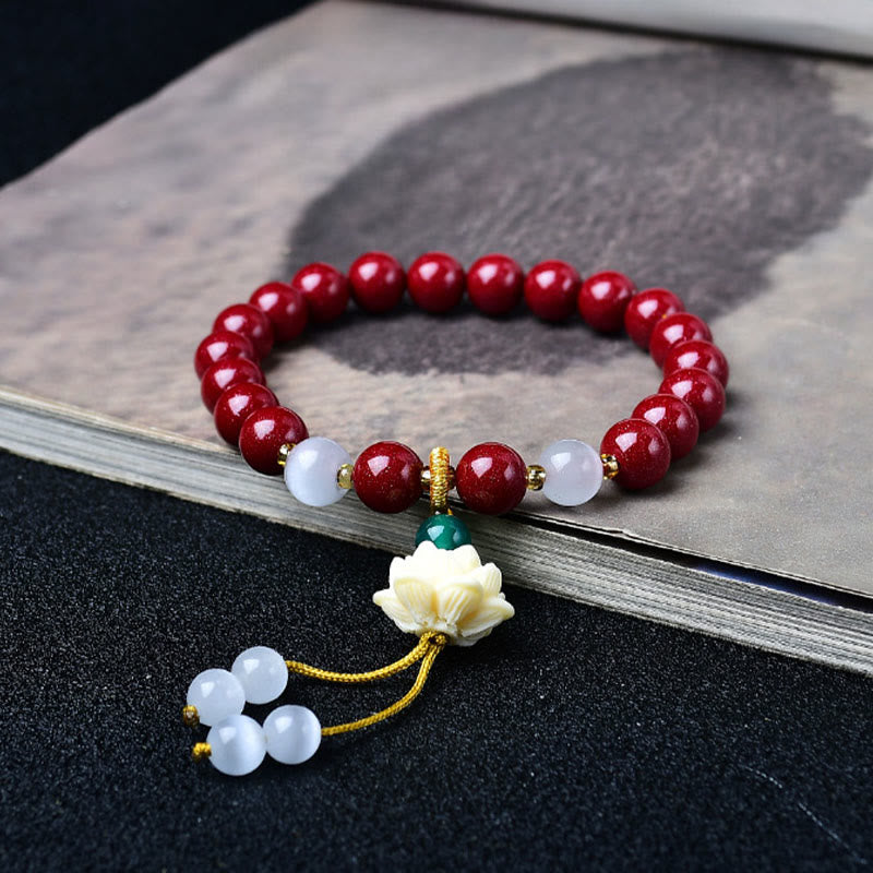 Buddha Stones Naturalna bransoletka z zawieszką z kociego oka w kolorze cynobru i kości słoniowej z motywem lotosu - Cynober 8 mm (obwód nadgarstka: 15–16 cm) - image 0