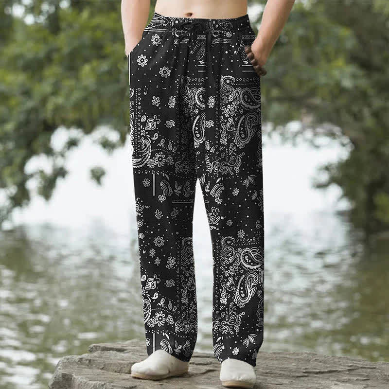 Buddha Stones Spodnie męskie zwężane z bawełny z motywem paisley i kwiatami nerkowca, z kieszeniami - Czarny - US/UK/AU50, EU60 (5XL) - image 0