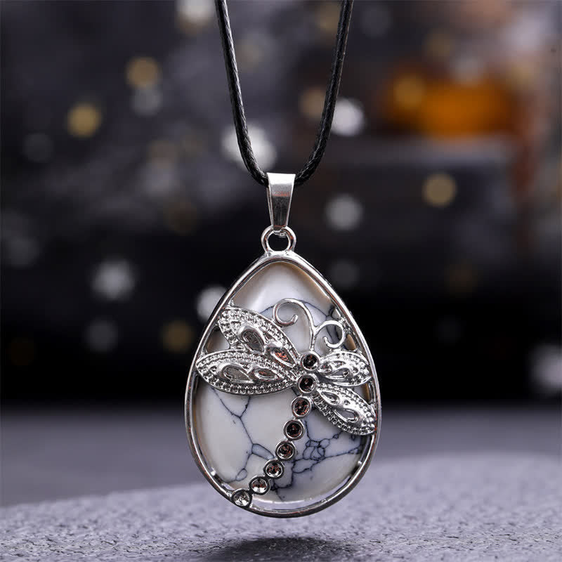 Buddha Stones Naszyjnik z naturalnym zielonym awenturynem w kształcie łezki z ważką i kryształową równowagą - Naturalny biały turkus (kolor może się różnić) - image 16