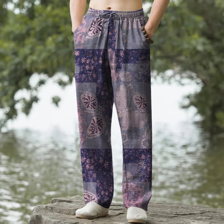 Buddha Stones Spodnie męskie zwężane z kieszeniami, bawełniane, w stylu boho, z kwiatowym wzorem i patchworkiem - Indygo - US/UK/AU50, EU60 (5XL) - image 6