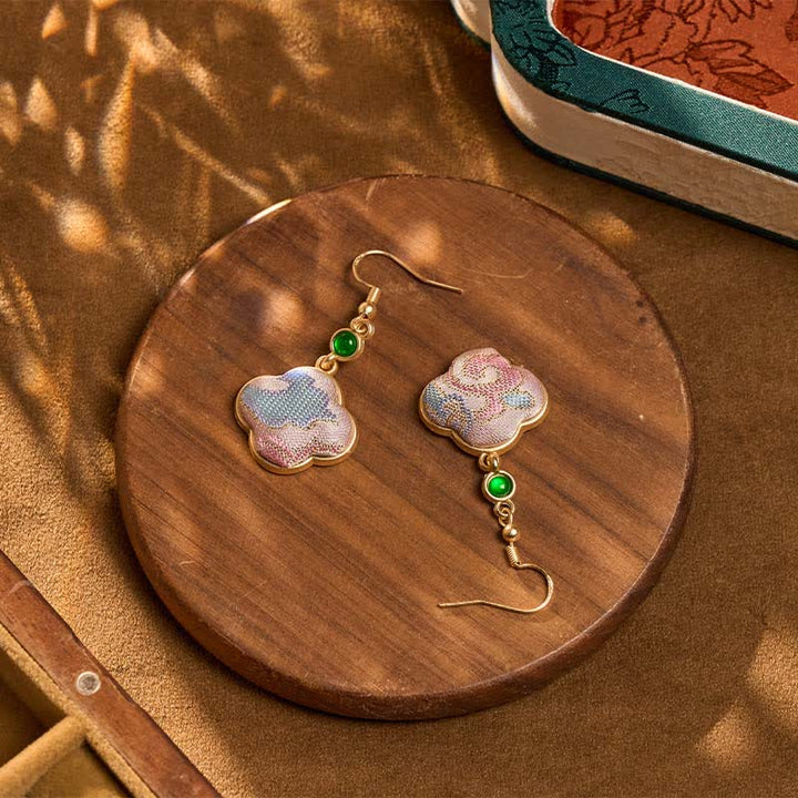 Buddha Stones Ręcznie robione kolczyki z jedwabiu w kształcie łezki z kolorowymi wzorami w kształcie kwiatów - image 3
