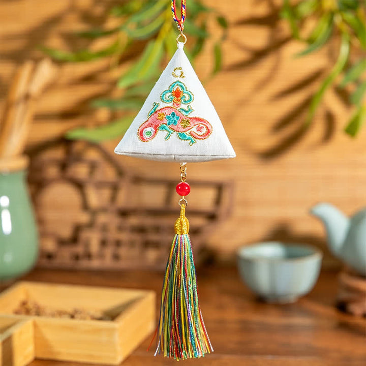 Buddha Stones Haftowany trójkątny skorpion Zongzi, uroczy zwierzęcy wystrój - Biały Gekon - image 17
