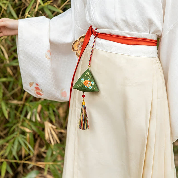 Buddha Stones Haftowany trójkątny skorpion Zongzi, uroczy zwierzęcy wystrój - image 3