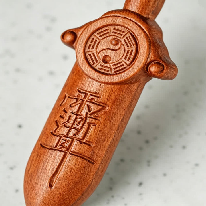Buddha Stones Breloczki do kluczy z grawerowanym mieczem z drewna jujube Yin Yang - image 10