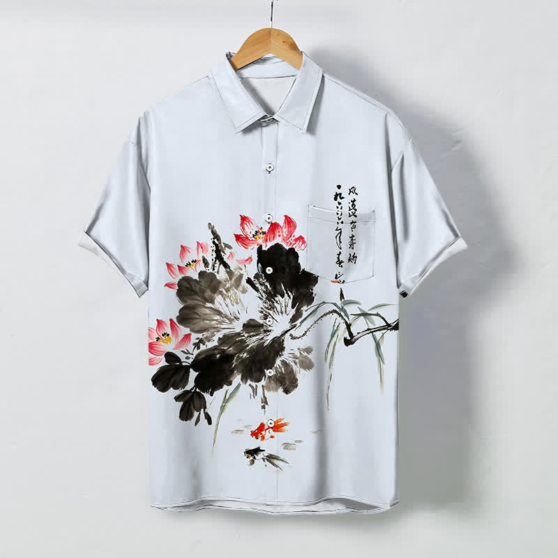 Buddha Stones Koszula męska z krótkim rękawem, oddychająca, z nadrukiem ryby Koi i guzikami Ink Lotus - Jasnoniebieski - US/UK/AU48， EU58 (4XL) - image 6