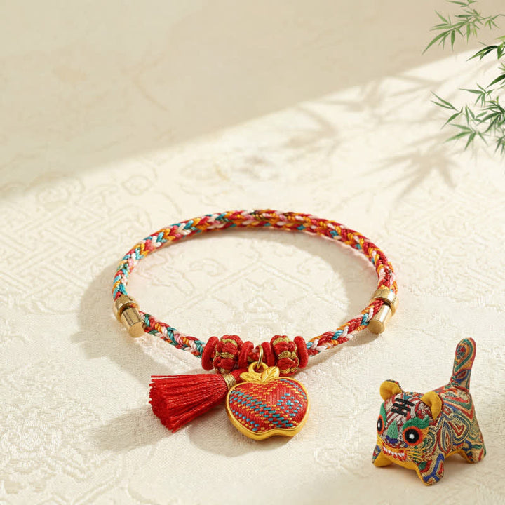 Buddha Stones Ręcznie robiona pięciokolorowa bransoletka z brokatem i chińskim zamkiem, z zawieszką w kształcie woreczka pieniędzy w kształcie jabłka i tykwy, pleciona bransoletka Zongzi - Jabłko (ten sam odcień koloru – wzór może się różnić) - image 23