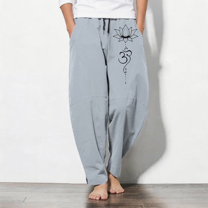 Buddha Stones Spodnie męskie zwężane z czystej bawełny, ze wzorem Lotus Om i ściągaczem, z kieszeniami - LightSteelBlue - US/UK/AU50, EU60 (5XL) - image 11