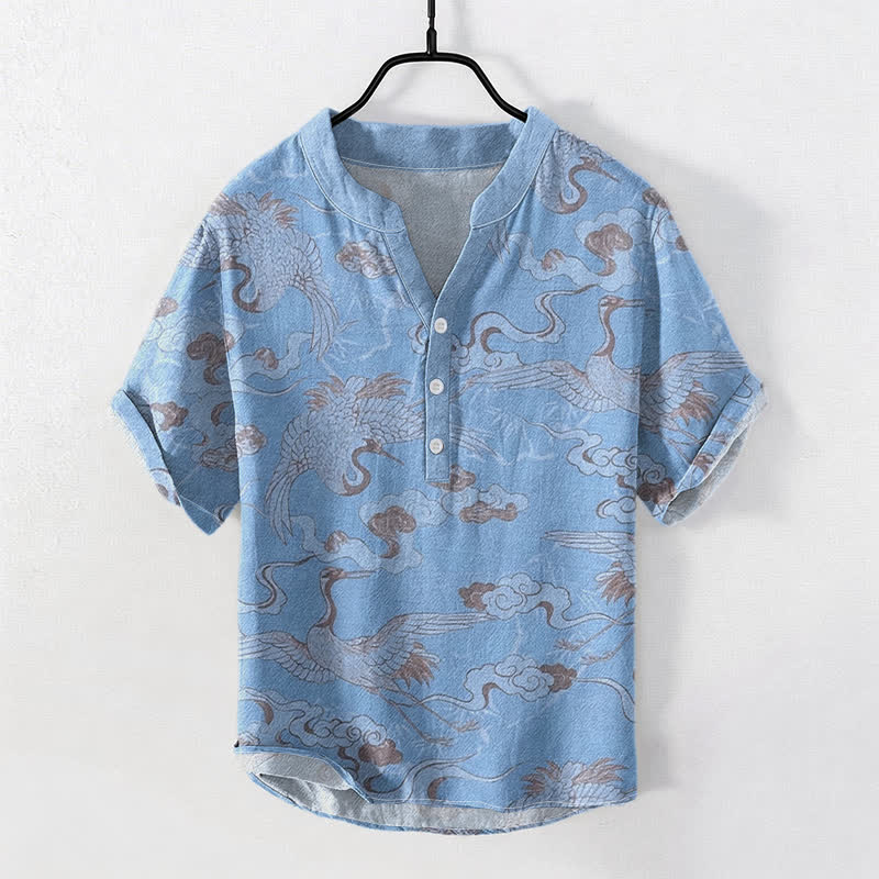Buddha Stones Koszula męska z krótkim rękawem i półguzikiem z bawełny w kształcie chmurek i żurawia - Jasnoniebieski - US/UK/AU50, EU60 (5XL) - image 0