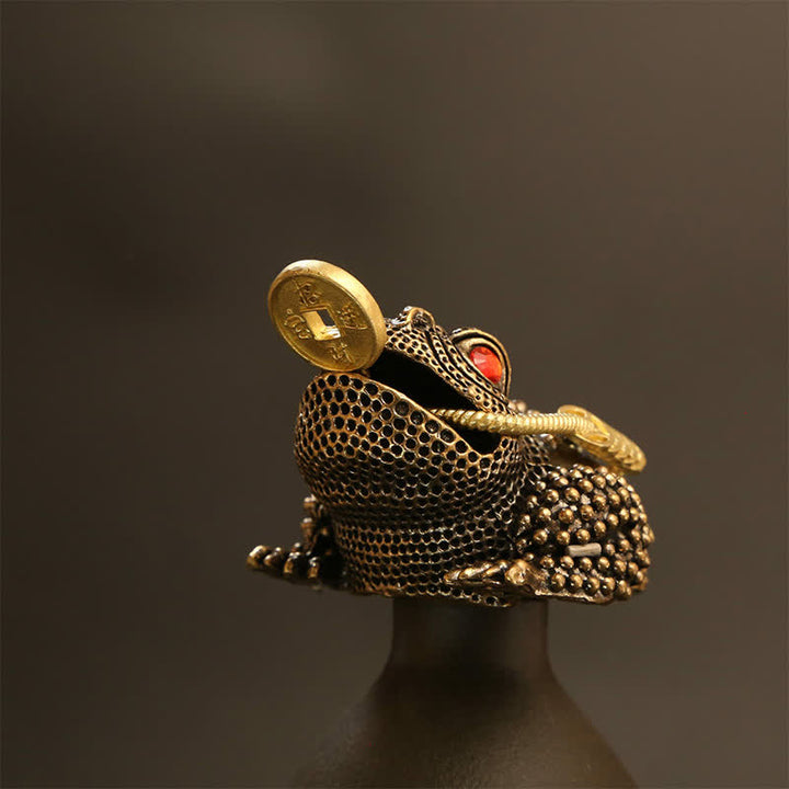 Buddha Stones Mosiężna żaba z trzema nogami symbolizująca bogactwo i fortunę - image 2