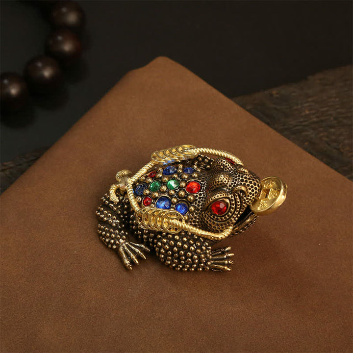 Buddha Stones Mosiężna żaba z trzema nogami symbolizująca bogactwo i fortunę - Mała Żaba Pieniężna 7,4 cm × 3,6 cm × 4,2 cm - image 1