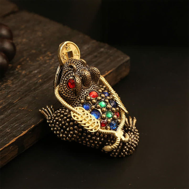 Buddha Stones Mosiężna żaba z trzema nogami symbolizująca bogactwo i fortunę - Duża Żaba Pieniężna 8,6 cm × 4,6 cm × 5,3 cm - image 3