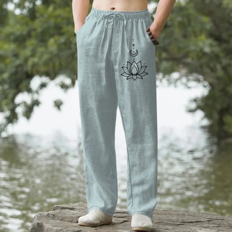 Buddha Stones Spodnie męskie zwężane z bawełny z motywem księżyca i lotosu z kieszeniami - Jasnoniebieski - US/UK/AU50, EU60 (5XL) - image 0