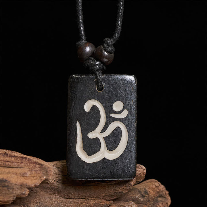 Buddha Stones Naszyjnik z wisiorkiem OM Mindfulness wykonanym ręcznie z koralików kostnych w stylu tybetańskim - image 3