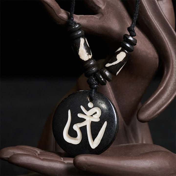 Buddha Stones Naszyjnik z okrągłym wisiorkiem OM z koralików kostnych w stylu tybetańskim - image 3