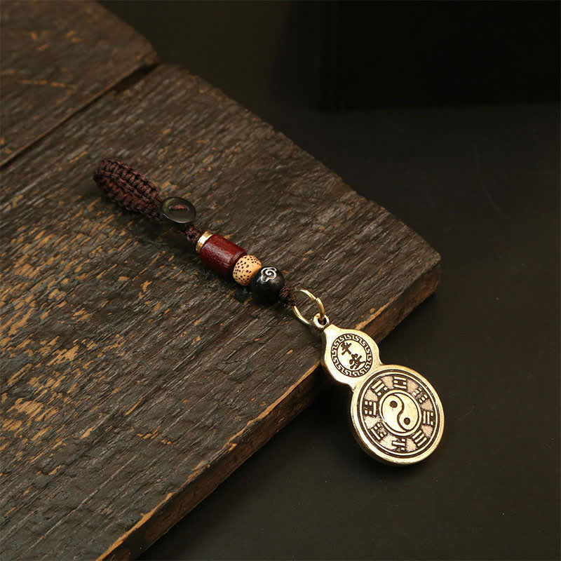 Buddha Stones Mosiężna tykwa Bagua Pi Xiu, wisiorek z pięcioma monetami cesarza, amulet ochronny, brelok - Gurda - image 1
