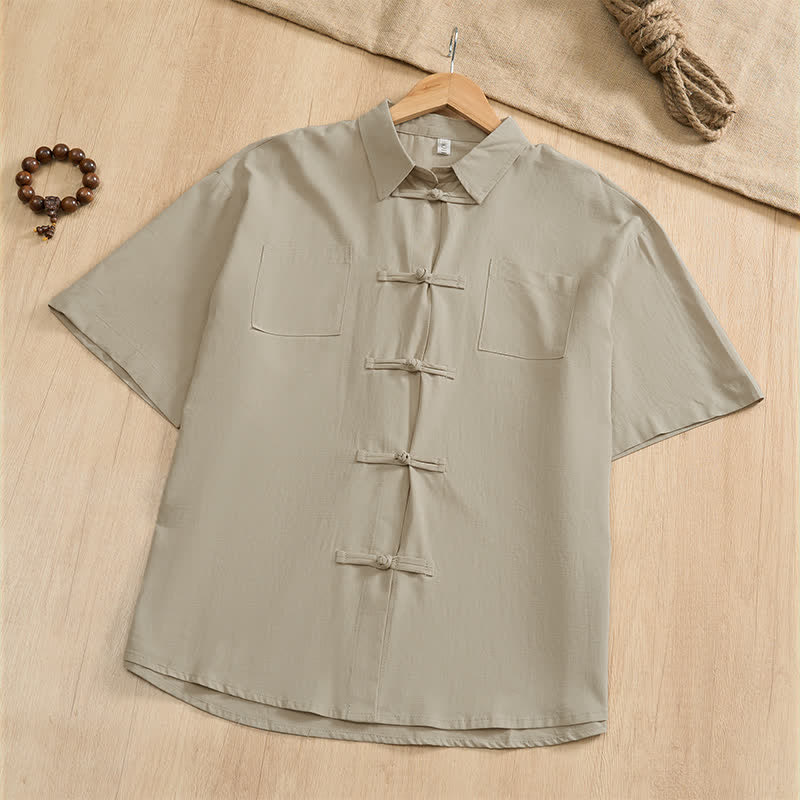 Buddha Stones Letnie, swobodne koszule męskie w stylu Tang z krótkim rękawem i kieszeniami naszywanymi, zapinane na guziki żabki - Beżowy - US/UK/AU46, EU56 (5XL) - image 24