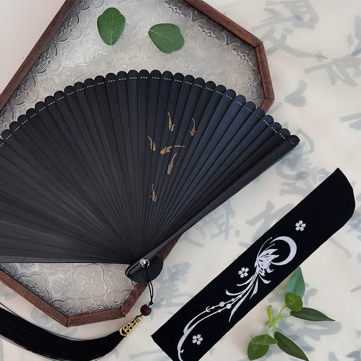Buddha Stones Czarny bambus, ryba koi, lotos, osmantus, jaskółki, wzór ważki, składany wachlarz - Ryba w przejrzystych falach (wymiar po złożeniu: ok. 18 cm/7,1 cala) - Dekoracyjny wentylator - image 16