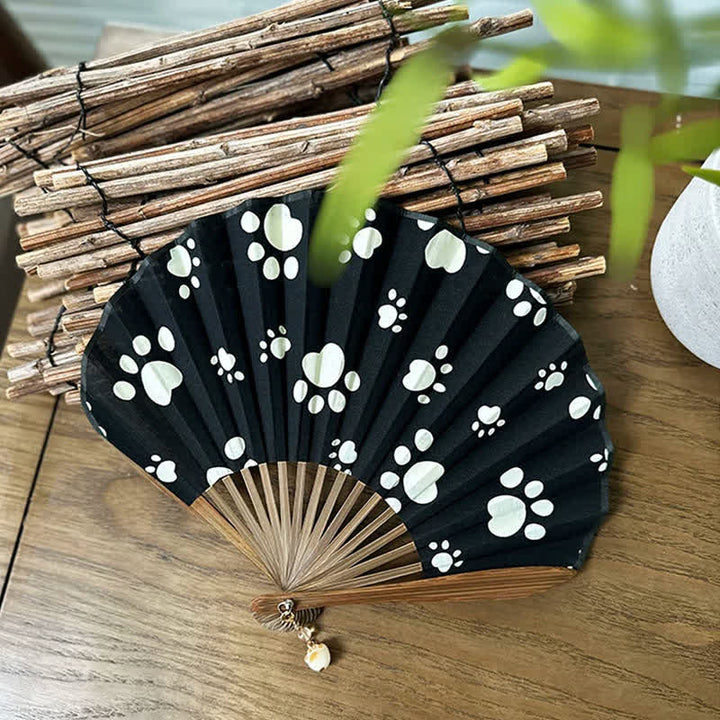 Buddha Stones Wachlarz składany z bambusa, z nadrukiem łapy psa i kota, 21,5 cm, wykonany z bawełny i lnu - image 3