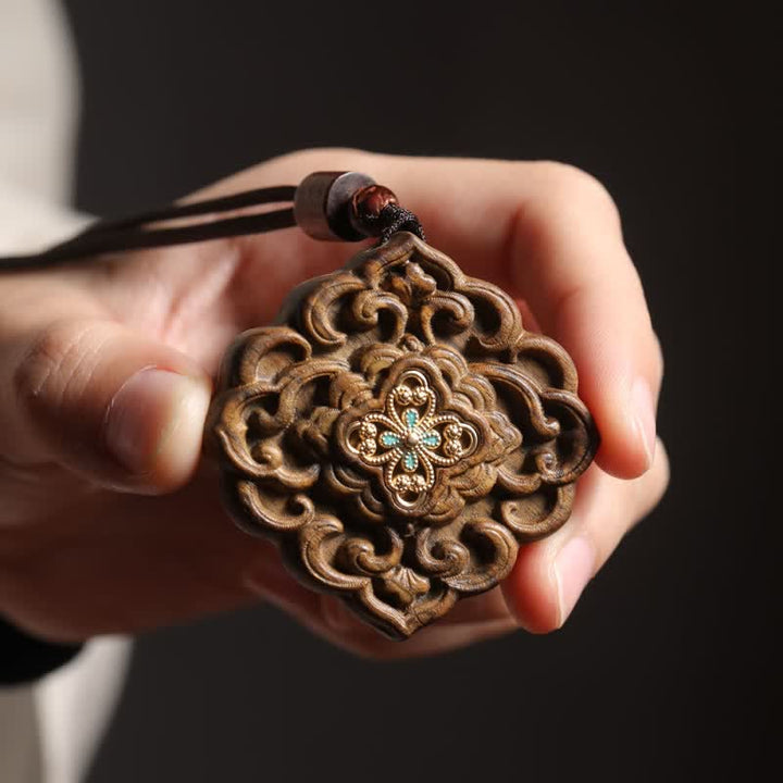 Buddha Stones Naszyjnik z motywem kwiatów harmonii z dynastii Tang, rzeźbiony w drewnie sappan - Projekt kwiatowy z czasów dynastii Tang (Harmonia ♥ Dobrobyt) - image 0