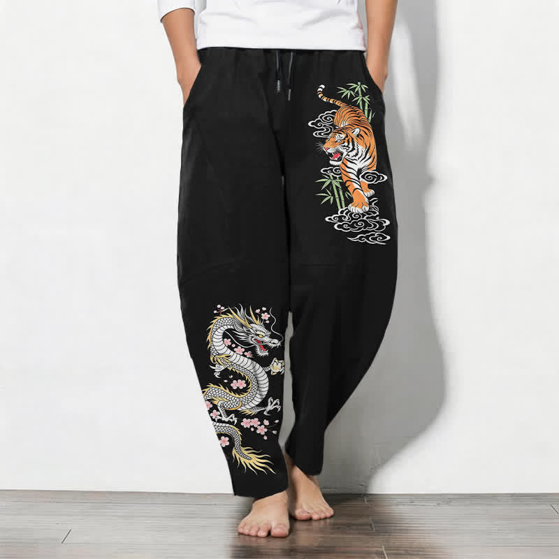 Buddha Stones Spodnie męskie zwężane, z czystej bawełny, ze wzorem tygrysa i smoka, ze ściągaczem i kieszeniami - Czarny - US/UK/AU50, EU60 (5XL) - image 0