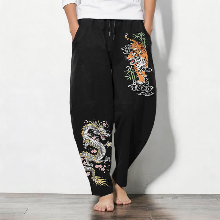 Buddha Stones Spodnie męskie zwężane, z czystej bawełny, ze wzorem tygrysa i smoka, ze ściągaczem i kieszeniami - Czarny - US/UK/AU50, EU60 (5XL) - image 0
