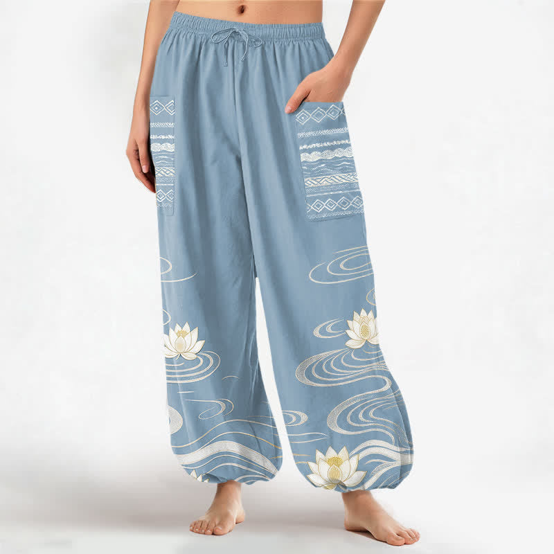Buddha Stones Spodnie damskie typu harem z bawełny z nadrukiem Lotus Ripple Pattern i elastyczną talią oraz kieszeniami bocznymi - LightSkyBlue - US16, UK/AU20, EU48 (3XL) - image 0