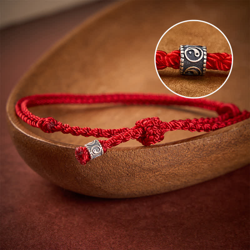 Buddha Stones Bransoletka ochronna Yin Yang z czerwonego sznurka ze srebra próby 925 - Ciemnoczerwony sznurek - 6,3–7,1 cala (16–18 cm) - image 0