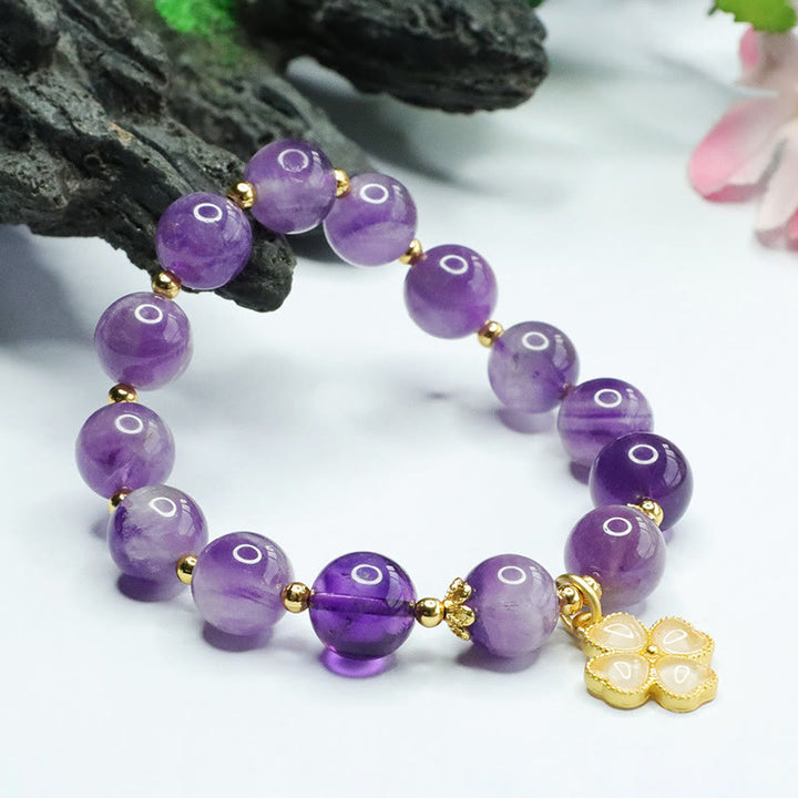 Bransoletka z Buddha Stones z naturalnego ametystu i wewnętrznego spokoju w kształcie czterolistnej koniczyny