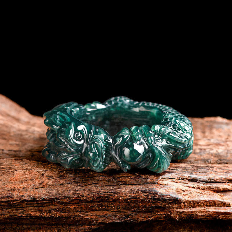 Pierścionek sukcesu z naturalnego cyjanowego jadeitu z rzeźbionym smokiem i Buddha Stones