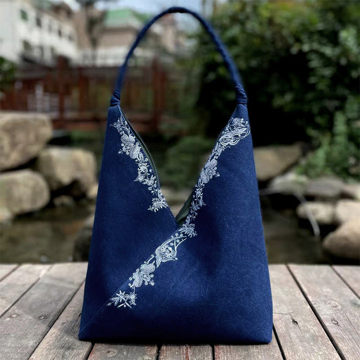 Zestaw torebek typu tote z ręcznie robionym haftem z Buddha Stones