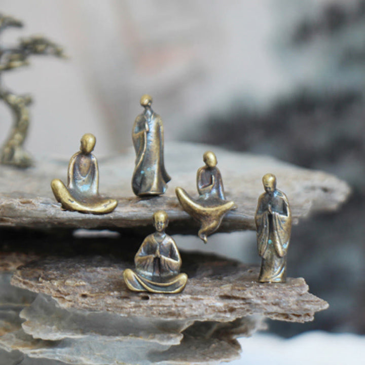 Buddha Stones Mini Medytacja Budda Metalowy Mnich Spokój Dekoracja Domu