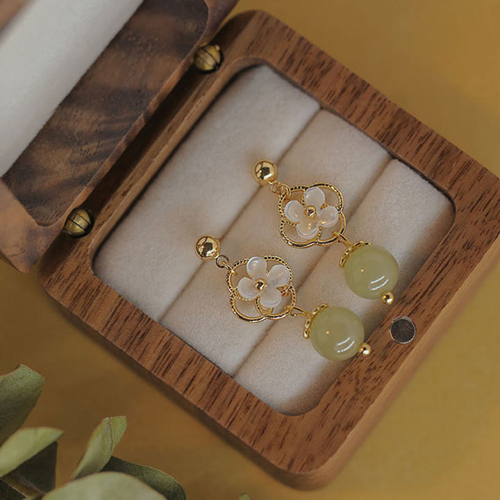 Kolczyki z Buddha Stones Tridacna Stone Flower Jade Bead Blessing Drop