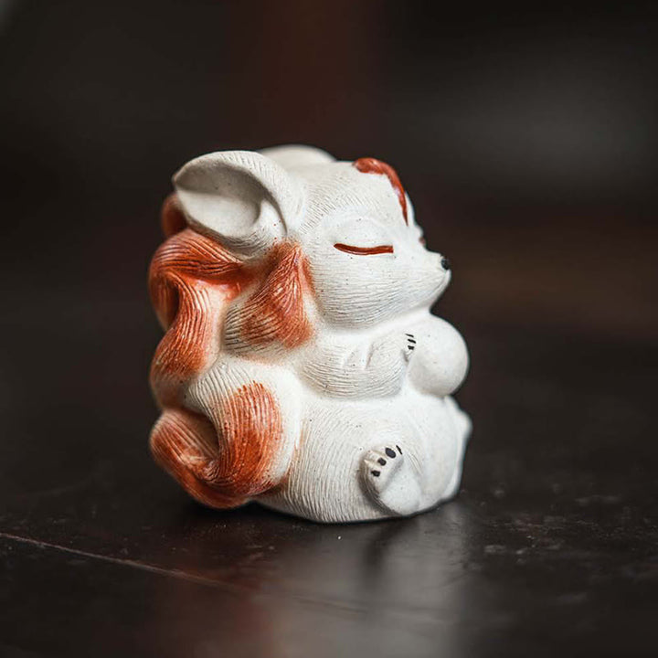 Buddha Stones Miniaturowy Dziewięcioogonowy Lis Fioletowa Glina Dekoracja Biurka Szczęścia