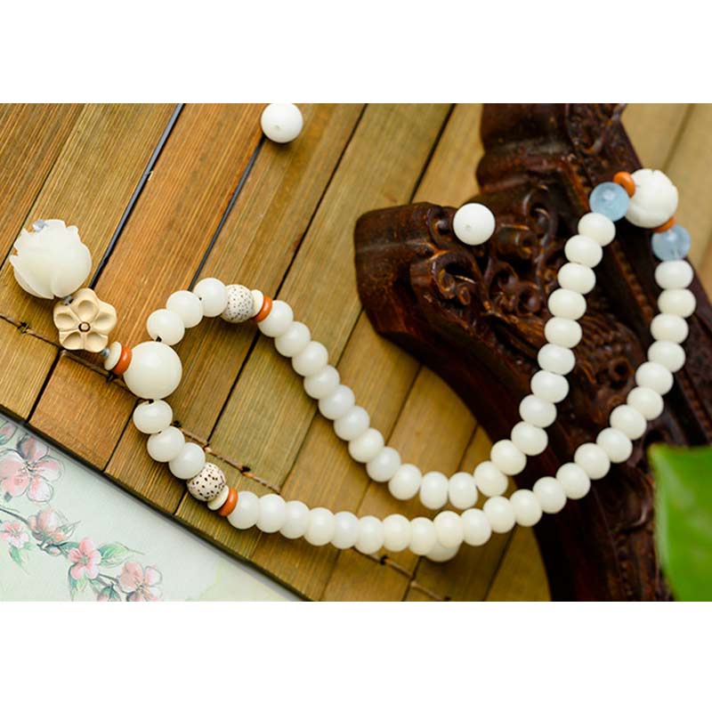 Bransoletka z białego jadeitu Bodhi Lotus z Buddha Stones