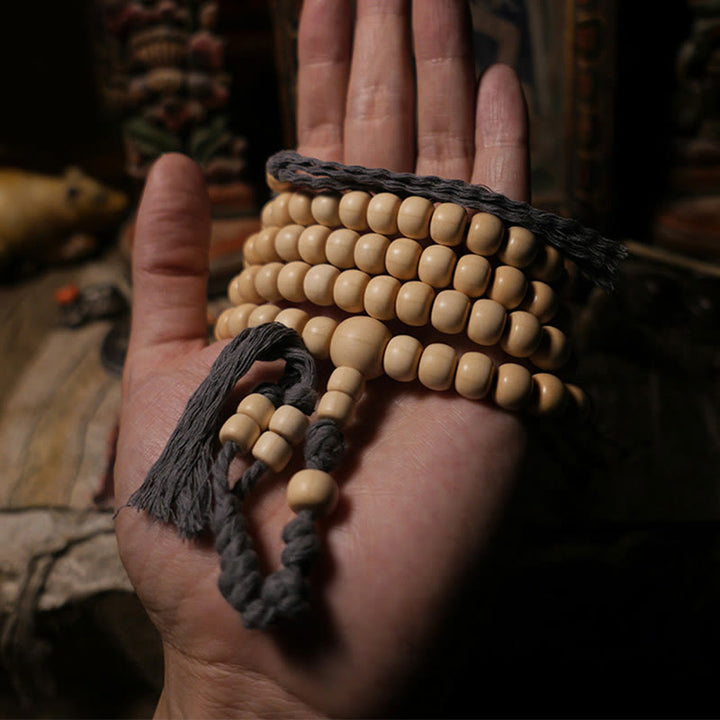 Buddha Stones 108 Mala Koraliki Abelia Biflora Drewno Odpędzające Złe Duchy Mala Nadgarstek