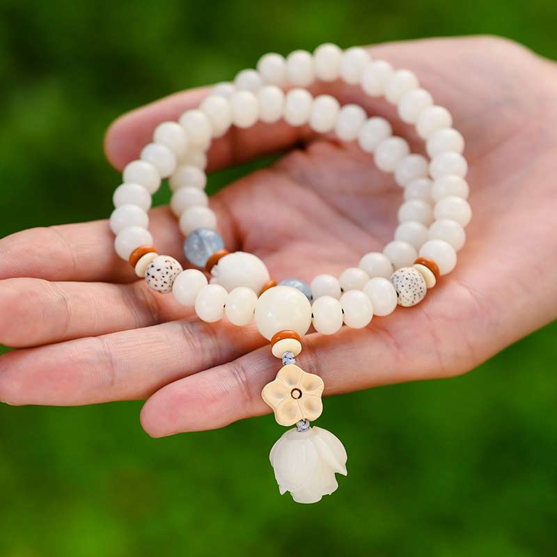 Bransoletka z białego jadeitu Bodhi Lotus z Buddha Stones