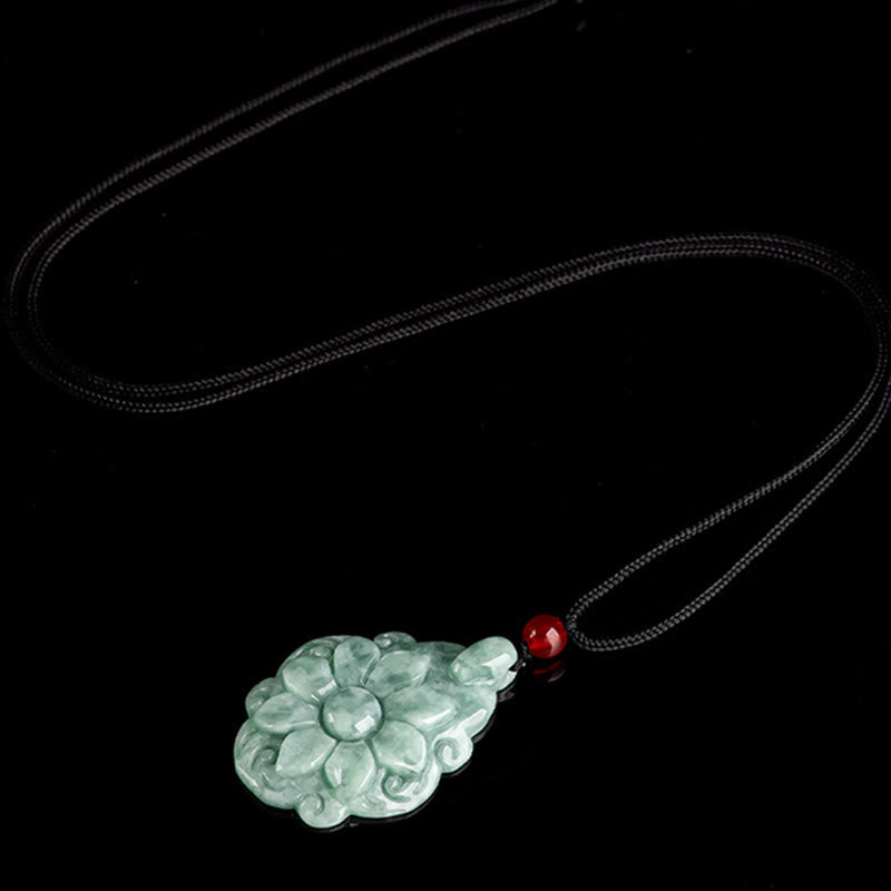 Buddha Stones Naturalny Jade Kalanchoe blossfeldiana Kwiat Wzór Naszyjnik Szczęścia Wisiorek