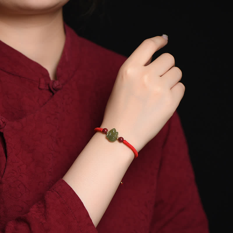 Bransoletka z koralików z jadeitu i obfitości z roku Królika Hetian Jade Bunny Cinnabar