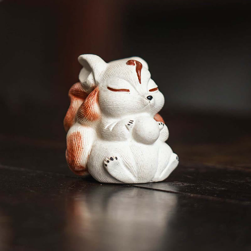 Buddha Stones Miniaturowy Dziewięcioogonowy Lis Fioletowa Glina Dekoracja Biurka Szczęścia
